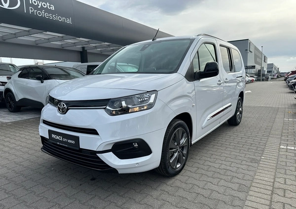 Toyota Proace City Verso cena 146000 przebieg: 5, rok produkcji 2023 z Otwock małe 106